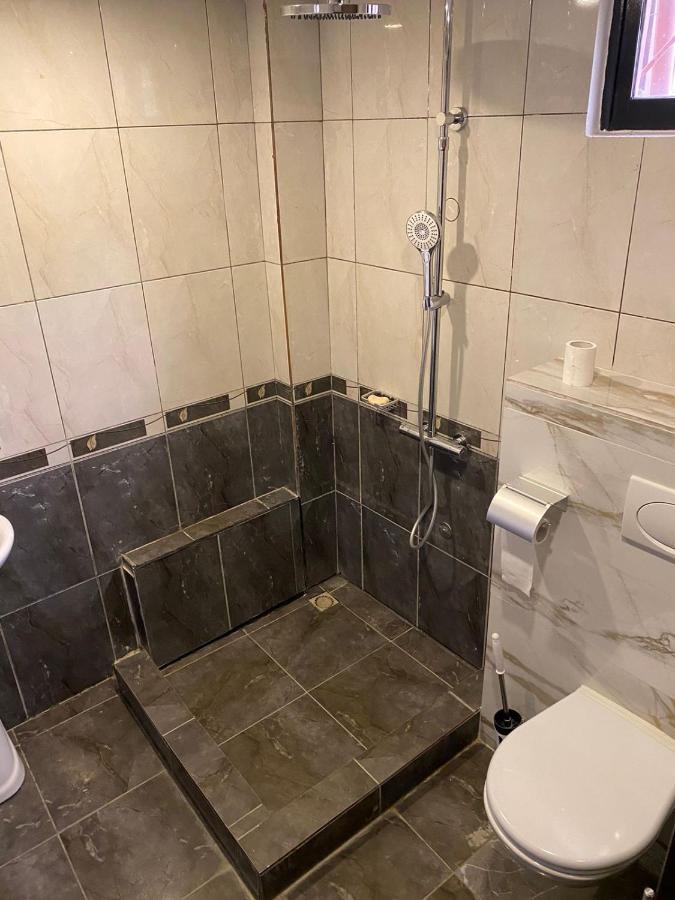 Hotel Ritzz 파라마리보 외부 사진